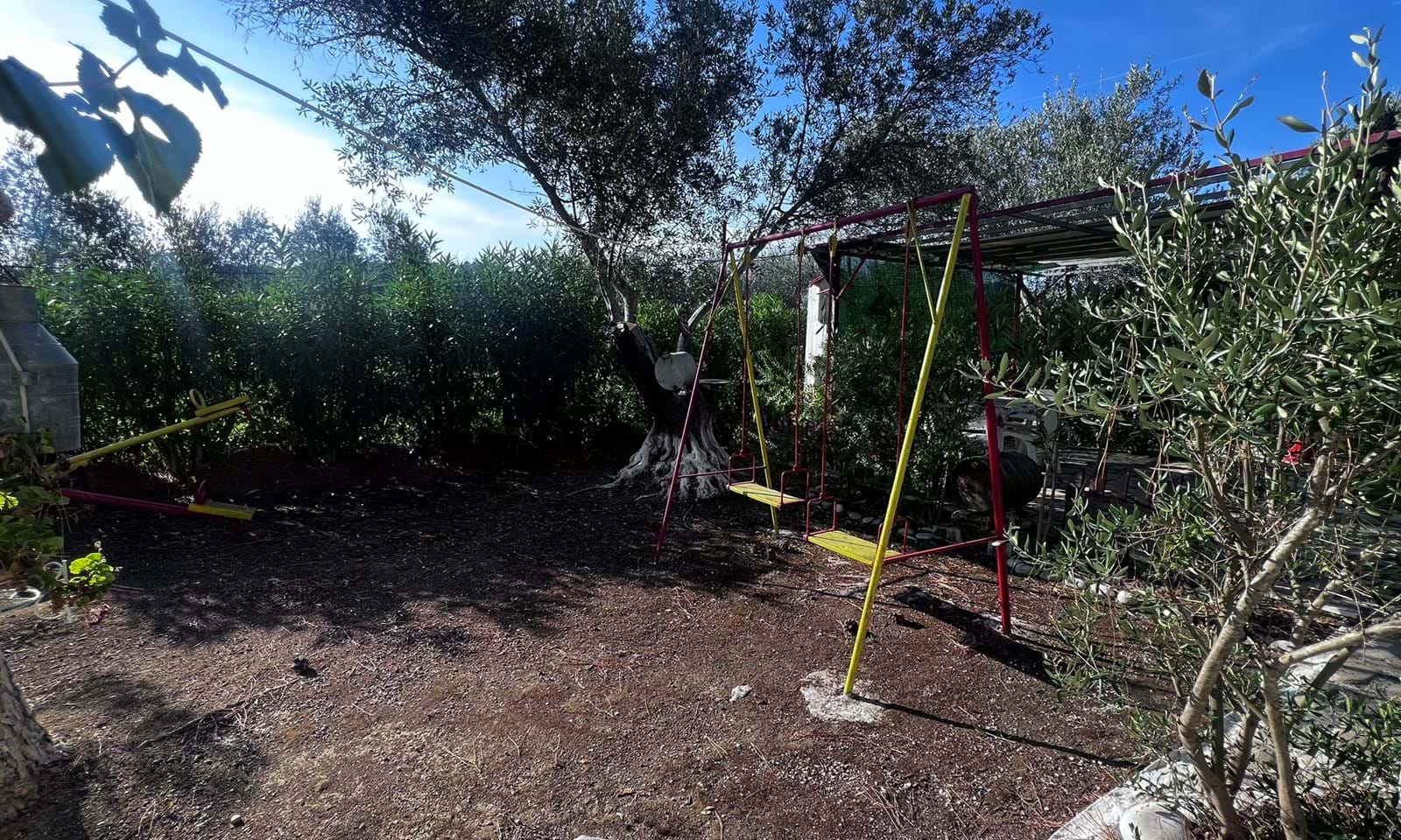Listing photograph 16 of 20 of the house in Dafni, published by Corfu Home Finders.