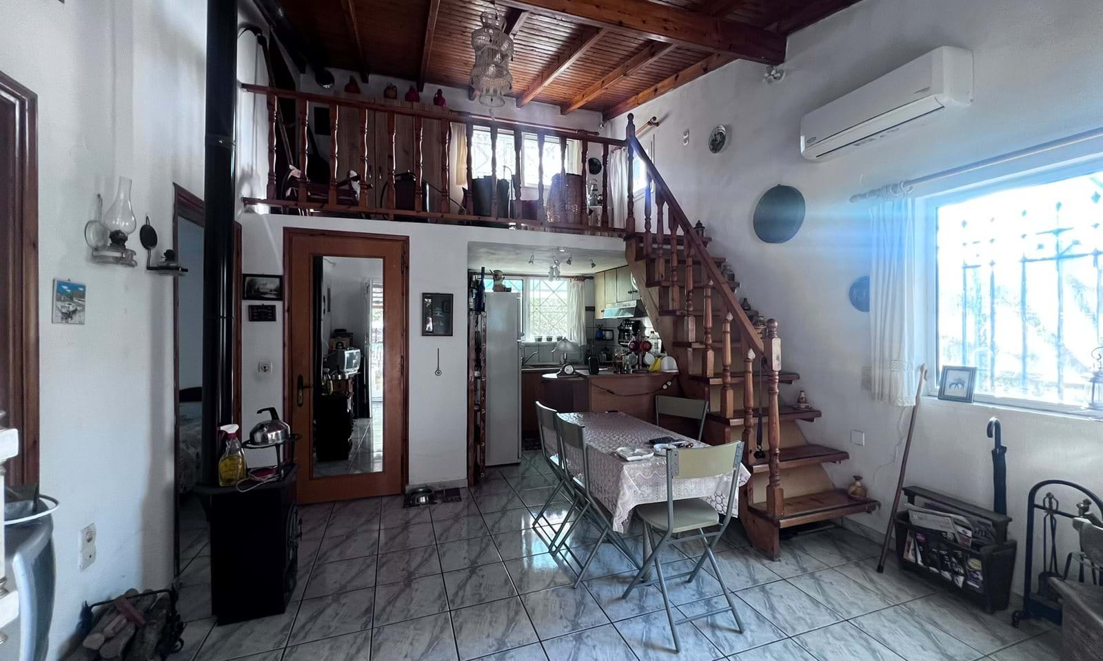 Listing photograph 4 of 20 of the house in Dafni, published by Corfu Home Finders.