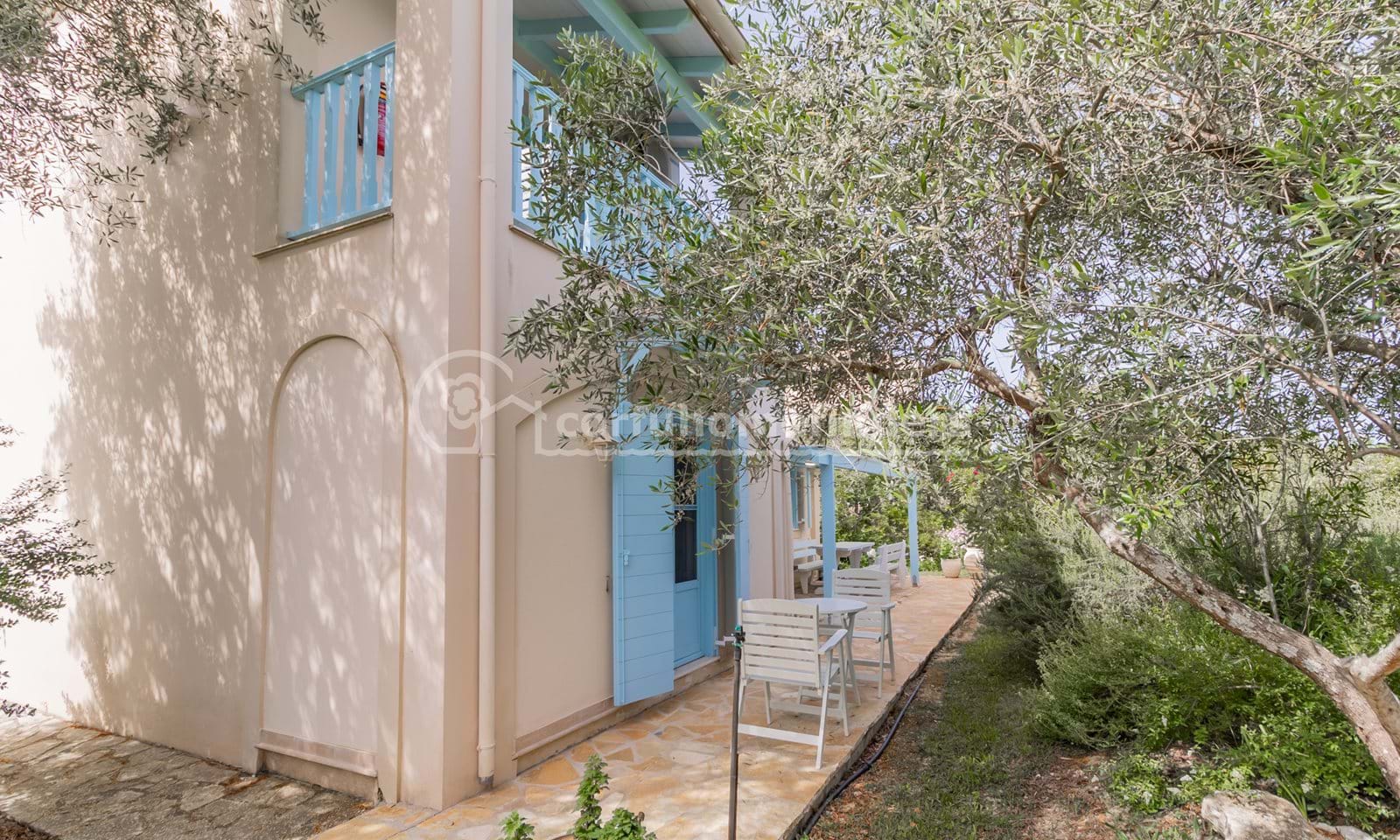 Listing photograph 10 of 14 of the house in Platonas, published by Corfu Home Finders.