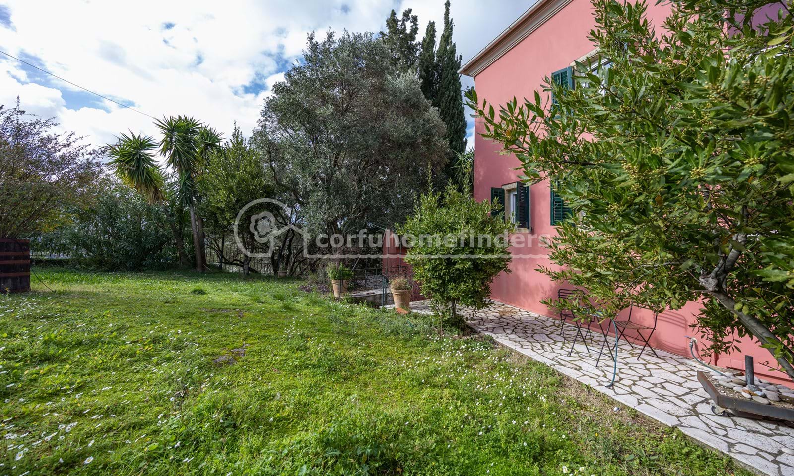 Listing photograph 24 of 25 of the house in Chorepiskopi, published by Corfu Home Finders.