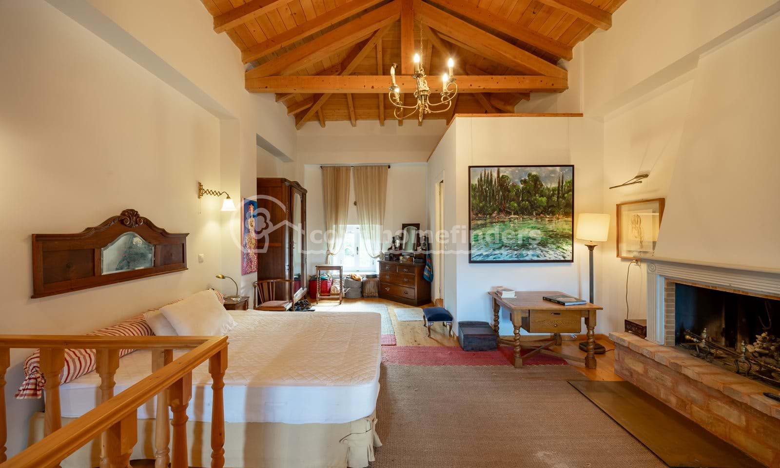 Listing photograph 19 of 25 of the house in Chorepiskopi, published by Corfu Home Finders.