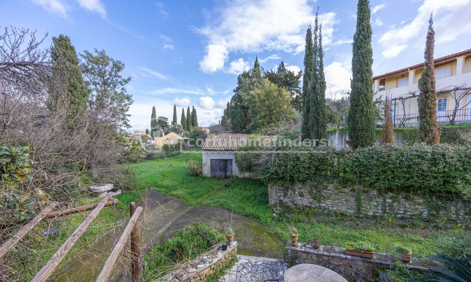 Listing photograph 21 of 25 of the house in Chorepiskopi, published by Corfu Home Finders.
