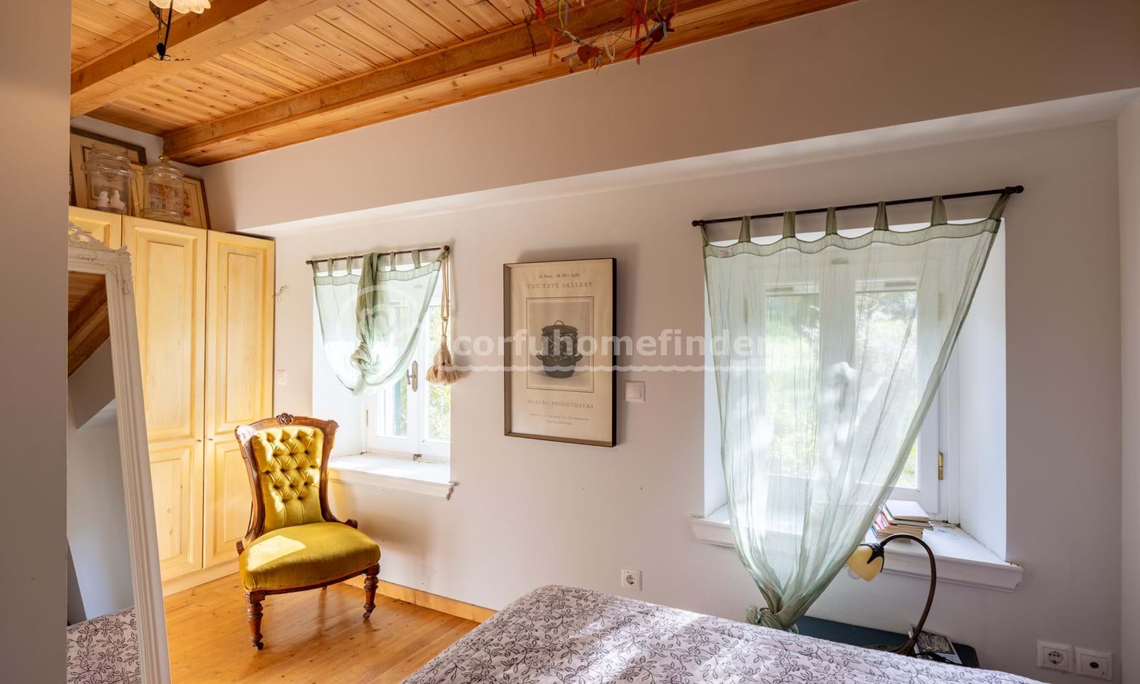 Listing photograph 12 of 25 of the house in Chorepiskopi, published by Corfu Home Finders.