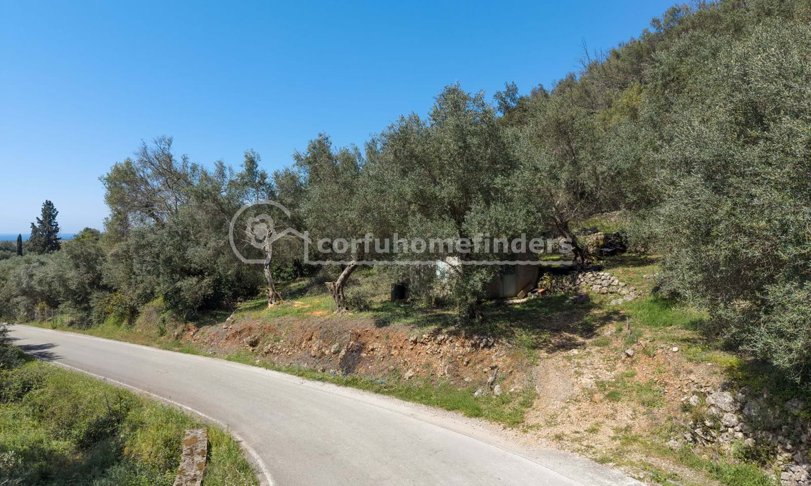 Listing photograph 9 of 11 of the land in Chlomos, published by Corfu Home Finders.