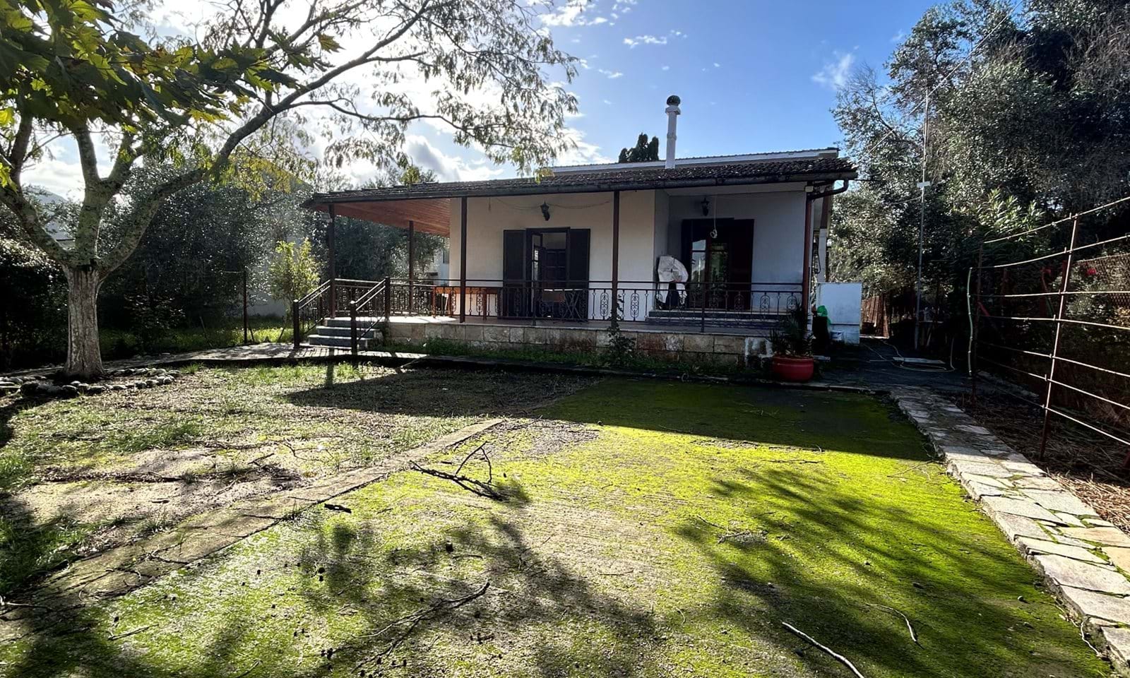 Listing photograph 1 of 16 of the house in Kouramades, published by Corfu Home Finders.