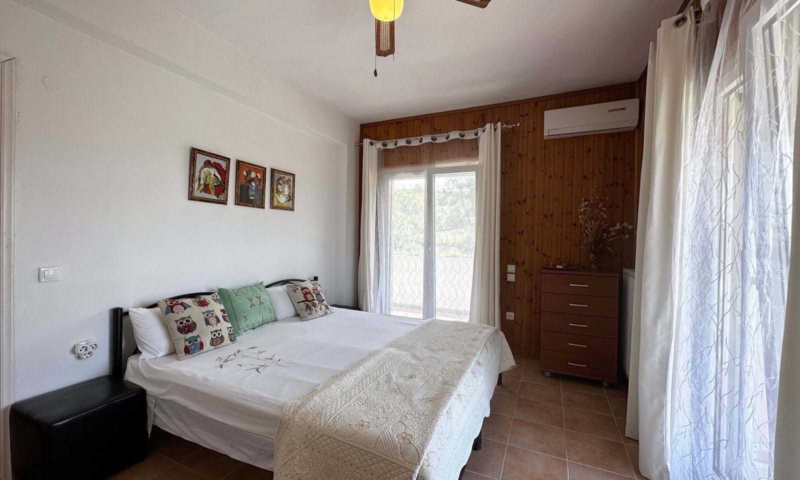 Listing photograph 7 of 13 of the house in Liapades, published by Corfu Home Finders.