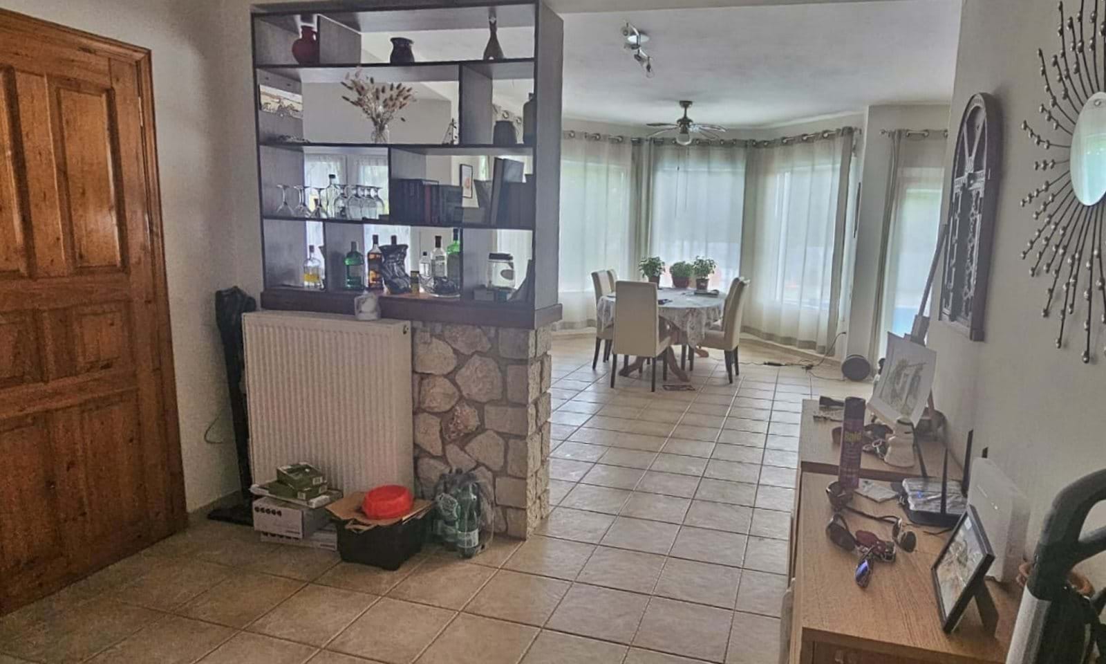 Listing photograph 4 of 13 of the house in Liapades, published by Corfu Home Finders.
