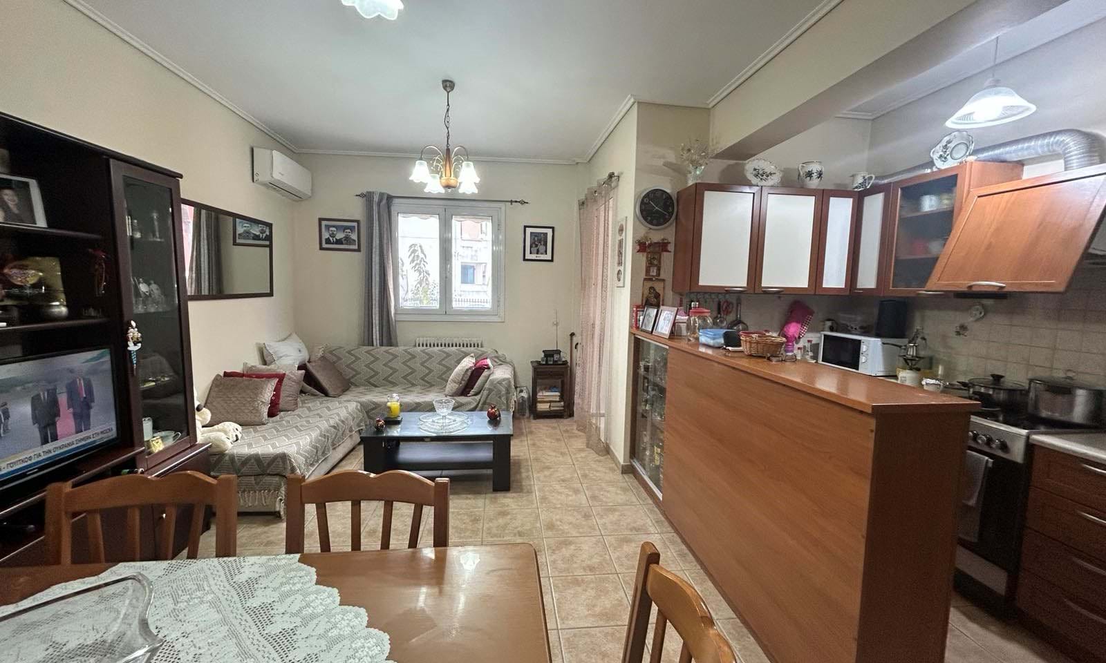 Listing photograph 4 of 8 of the apartment in Alepou, published by Corfu Home Finders.