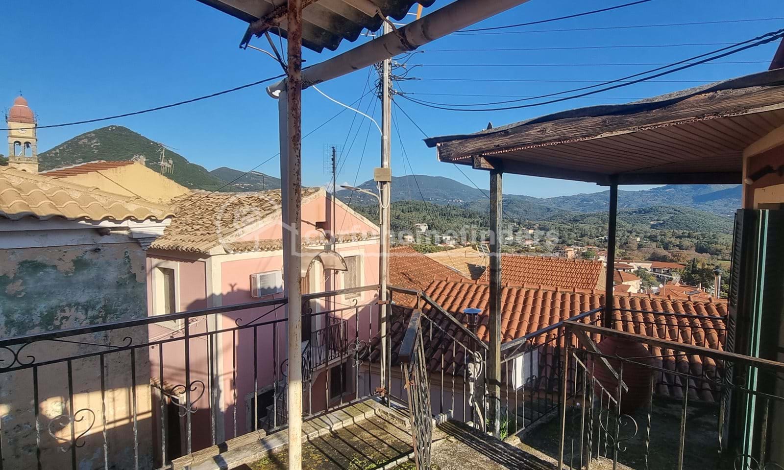 Listing photograph 4 of 13 of the house in Agios Mattheos, published by Corfu Home Finders.