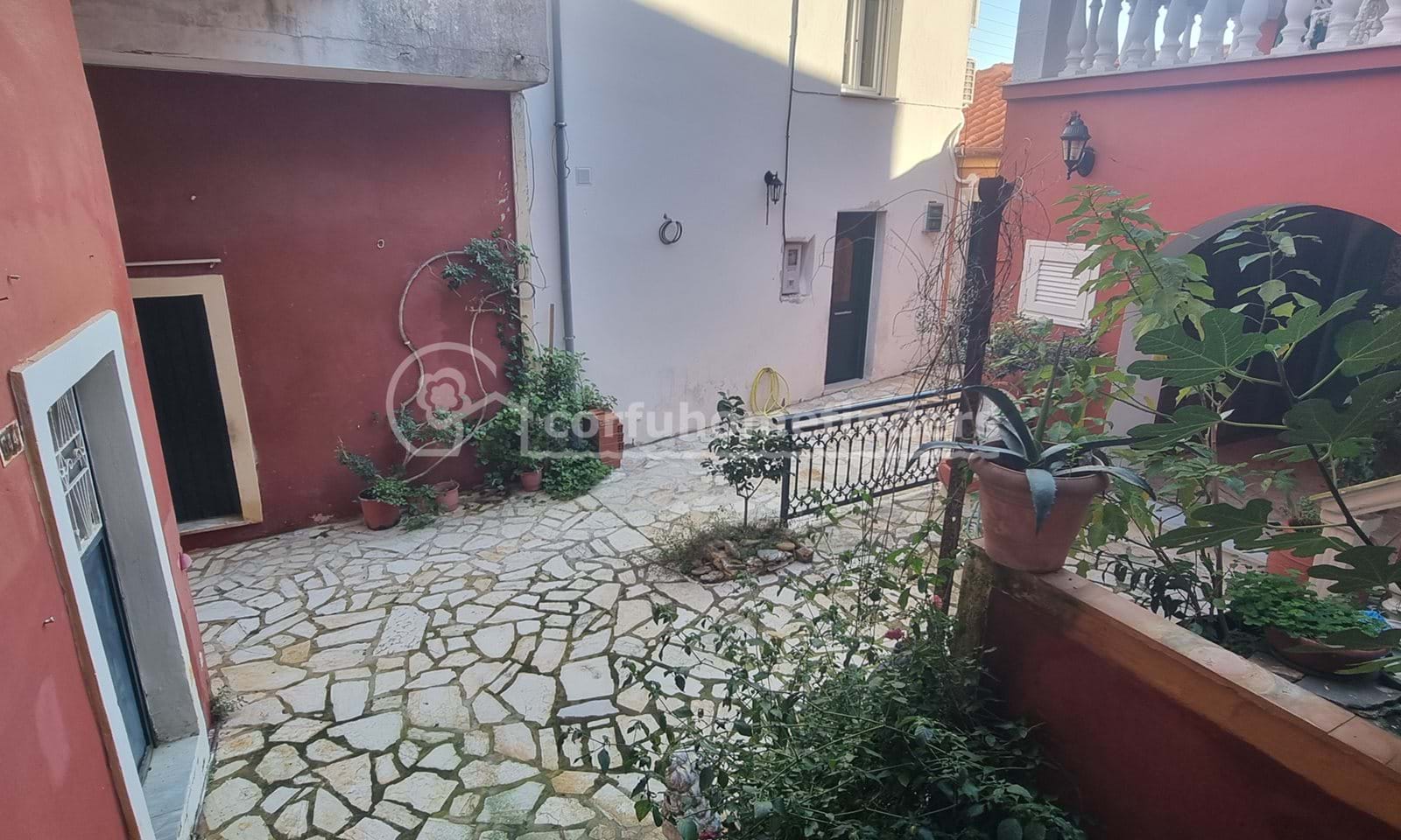Listing photograph 2 of 13 of the house in Agios Mattheos, published by Corfu Home Finders.