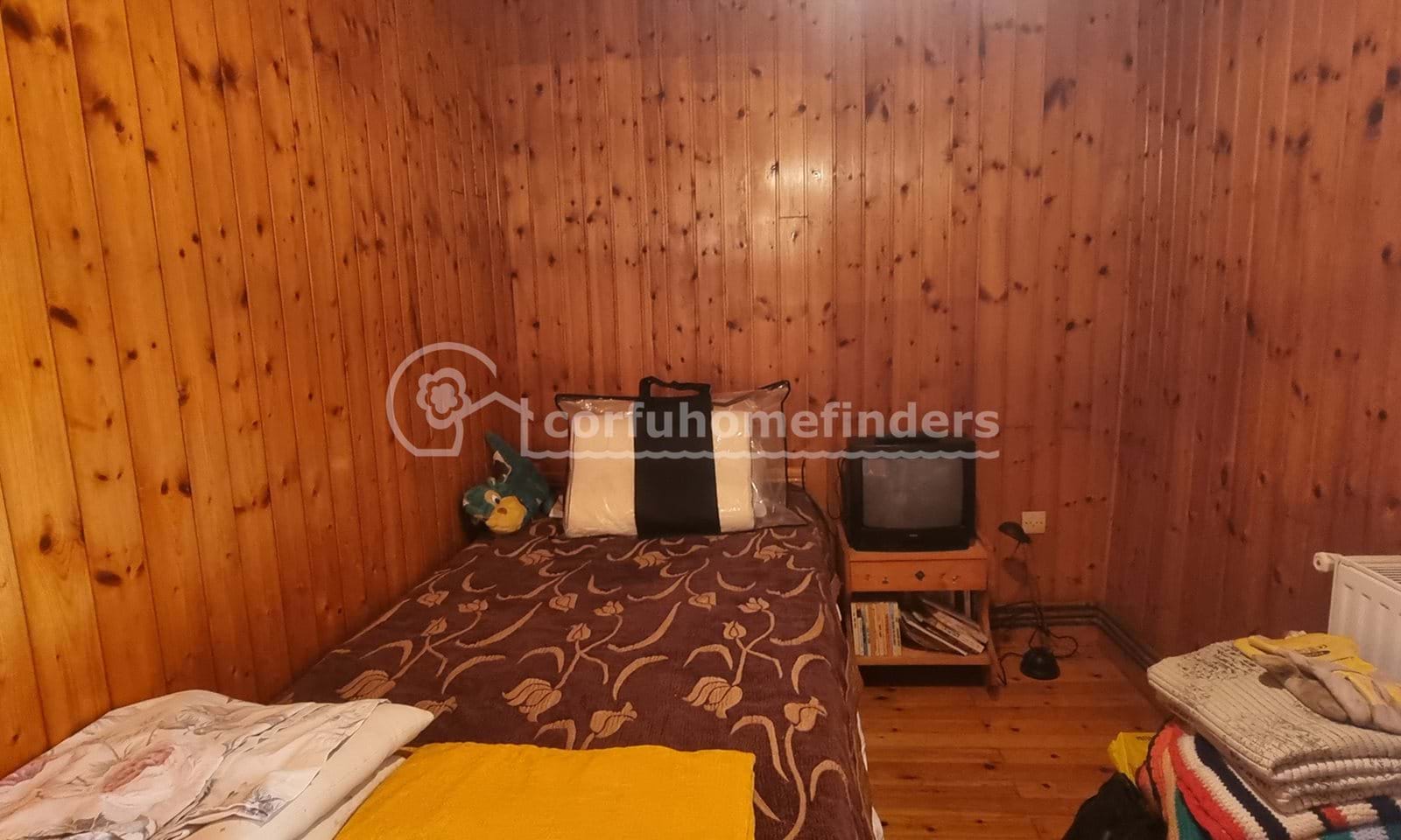 Listing photograph 9 of 13 of the house in Agios Mattheos, published by Corfu Home Finders.