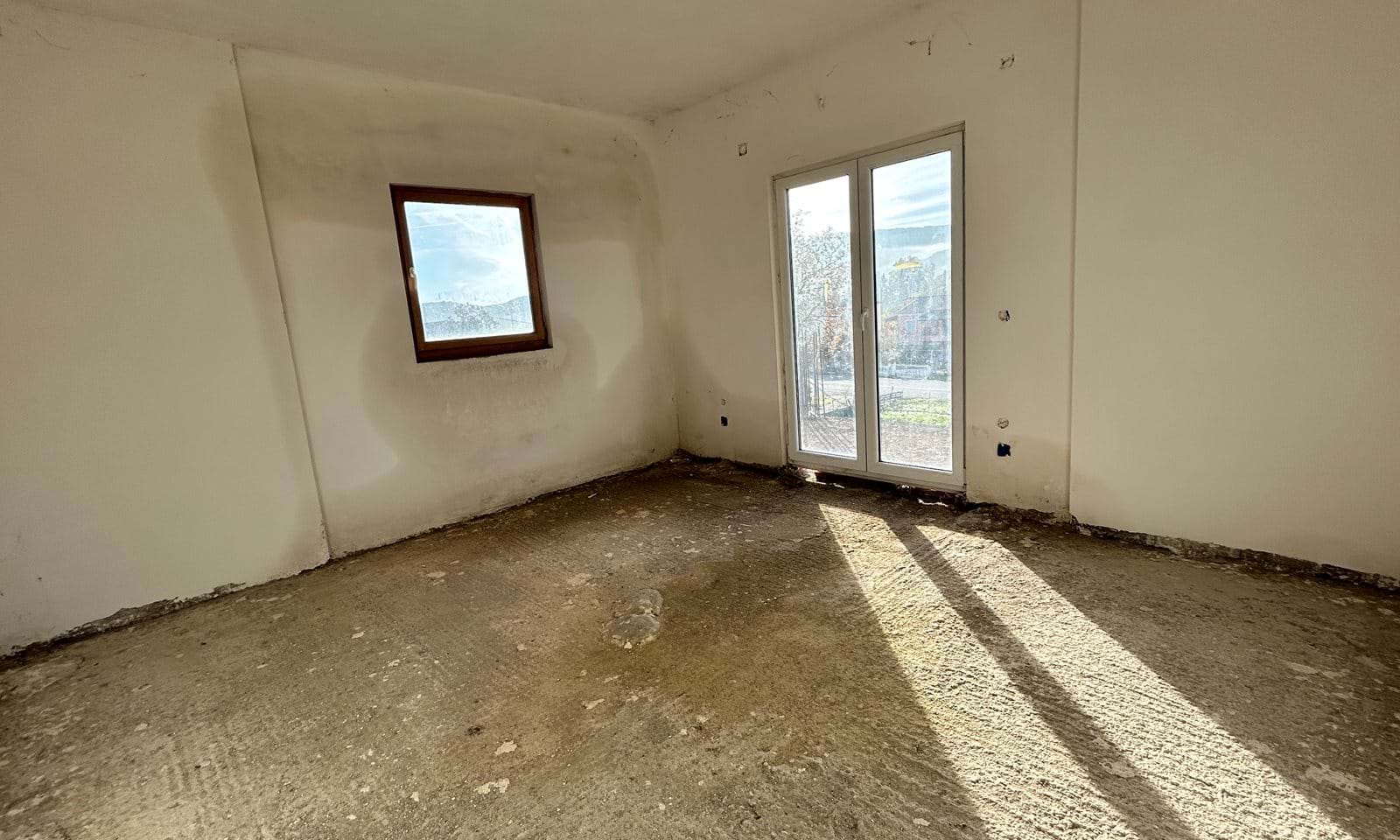 Listing photograph 6 of 11 of the house in Liapades, published by Corfu Home Finders.