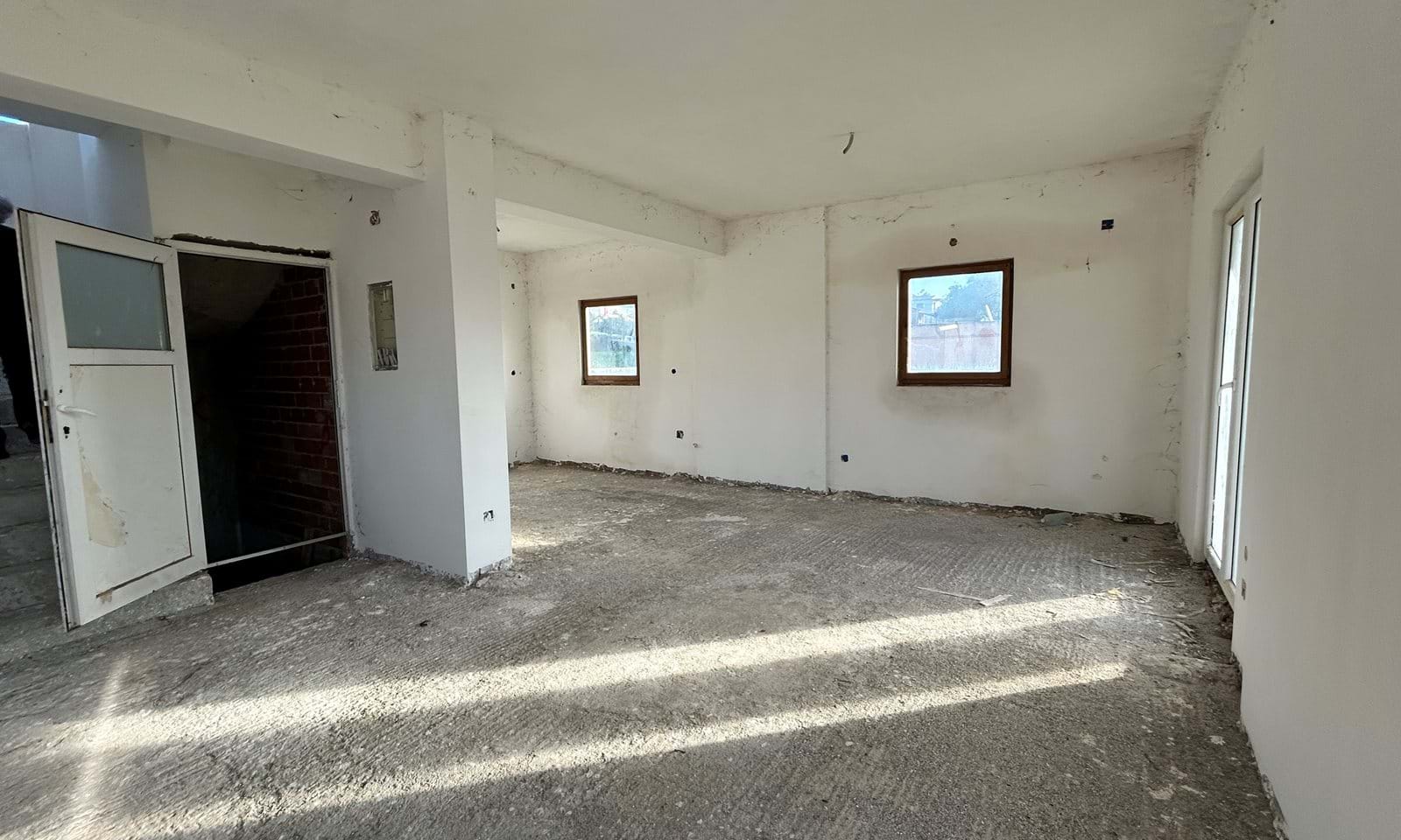 Listing photograph 4 of 11 of the house in Liapades, published by Corfu Home Finders.