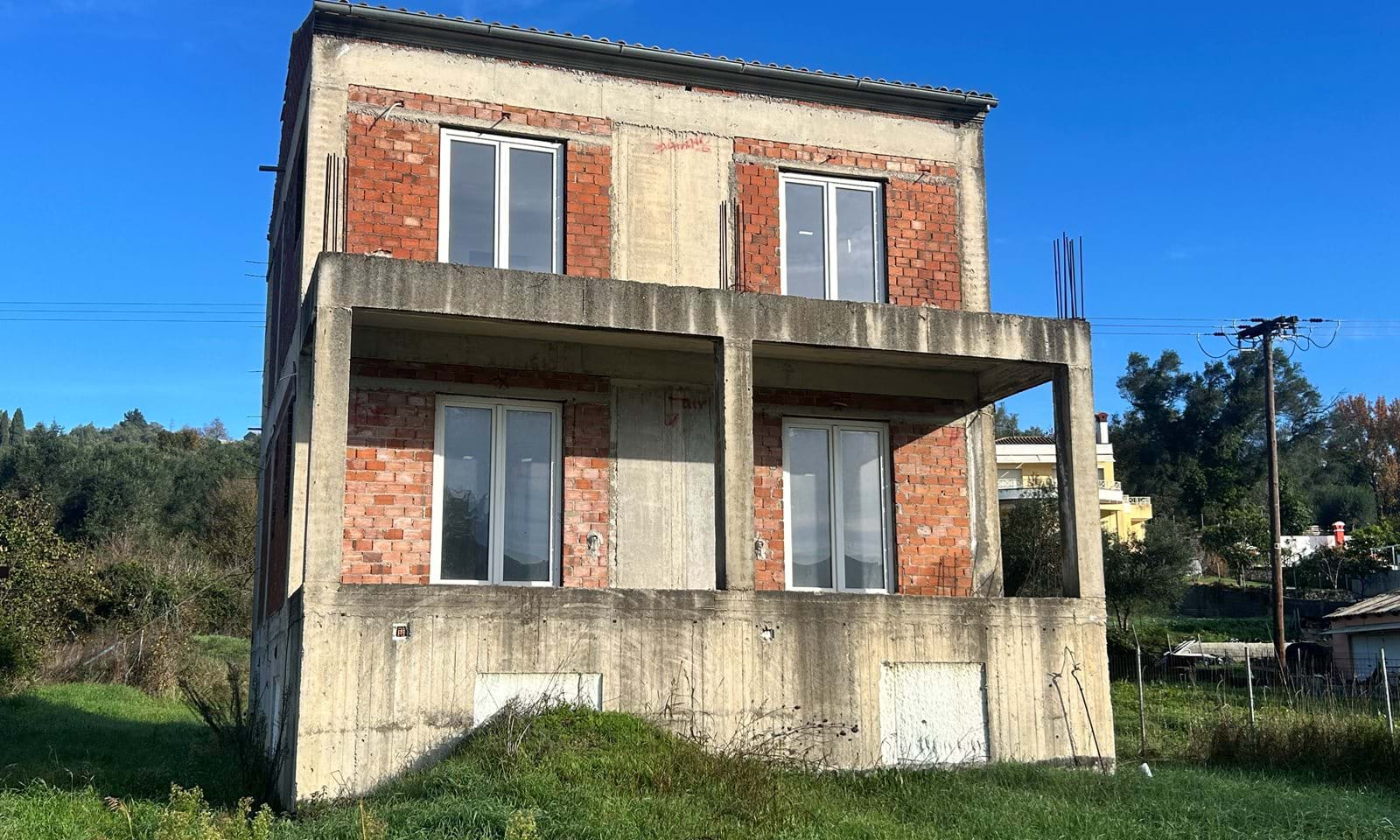 Listing photograph 1 of 11 of the house in Liapades, published by Corfu Home Finders.