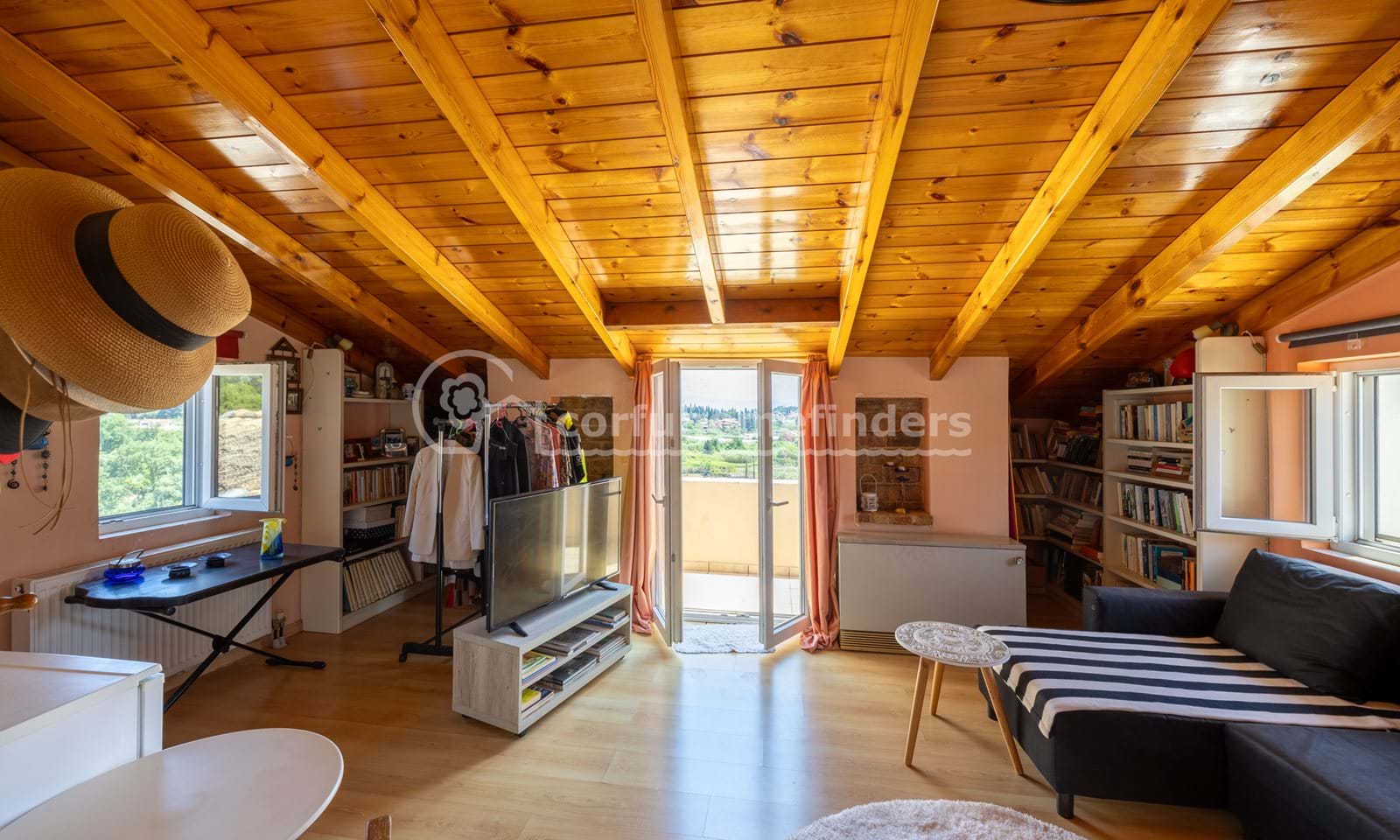 Listing photograph 25 of 27 of the house in Kastania, published by Corfu Home Finders.