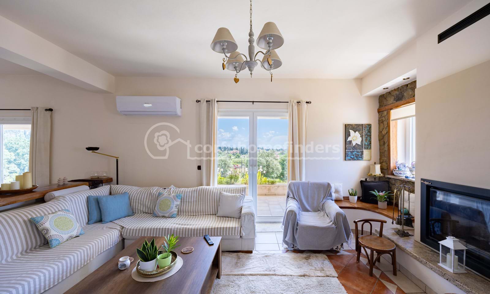Listing photograph 9 of 27 of the house in Kastania, published by Corfu Home Finders.