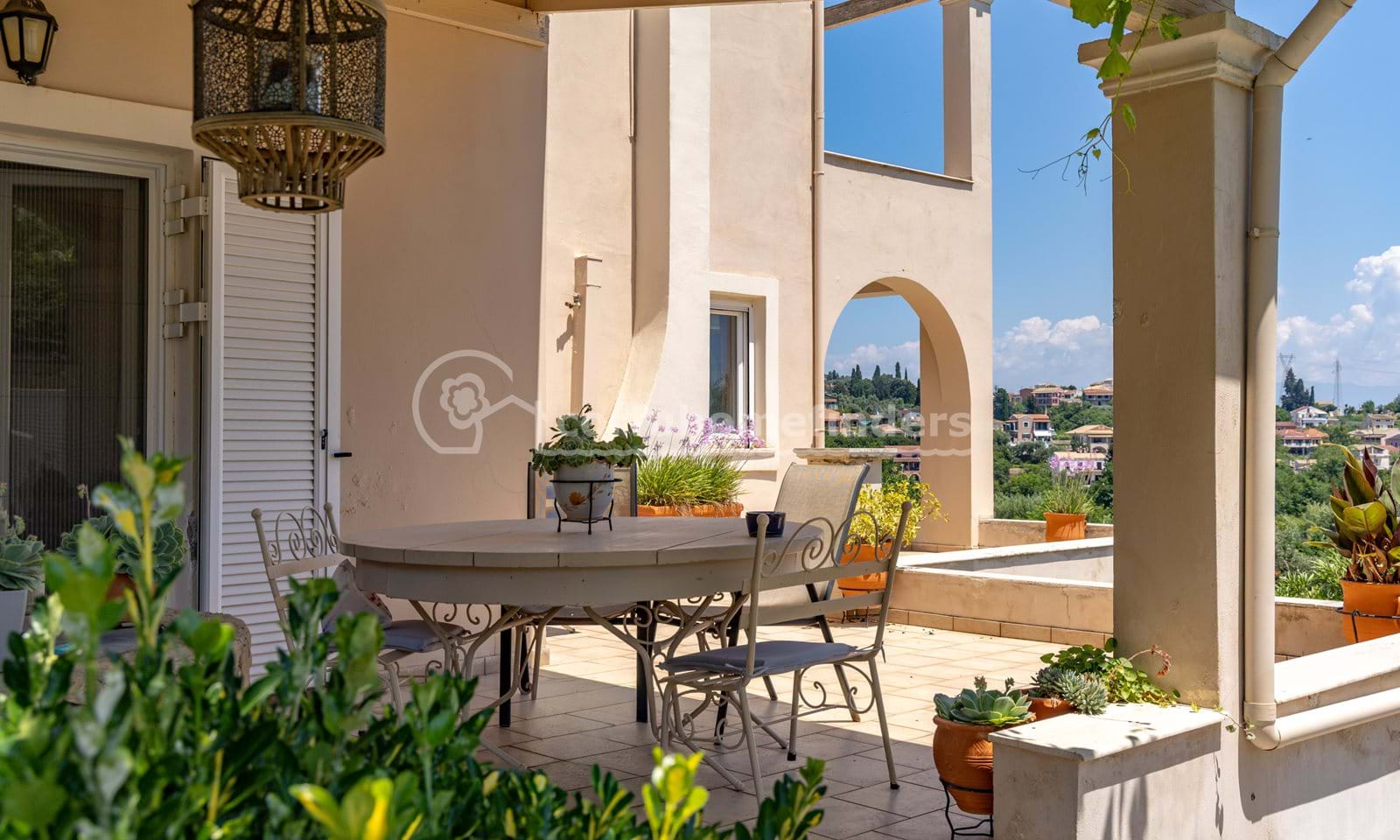 Listing photograph 3 of 27 of the house in Kastania, published by Corfu Home Finders.