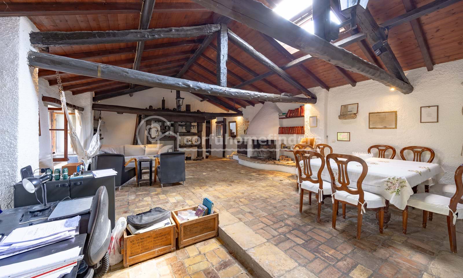 Listing photograph 5 of 20 of the house in Corfu Town, published by Corfu Home Finders.
