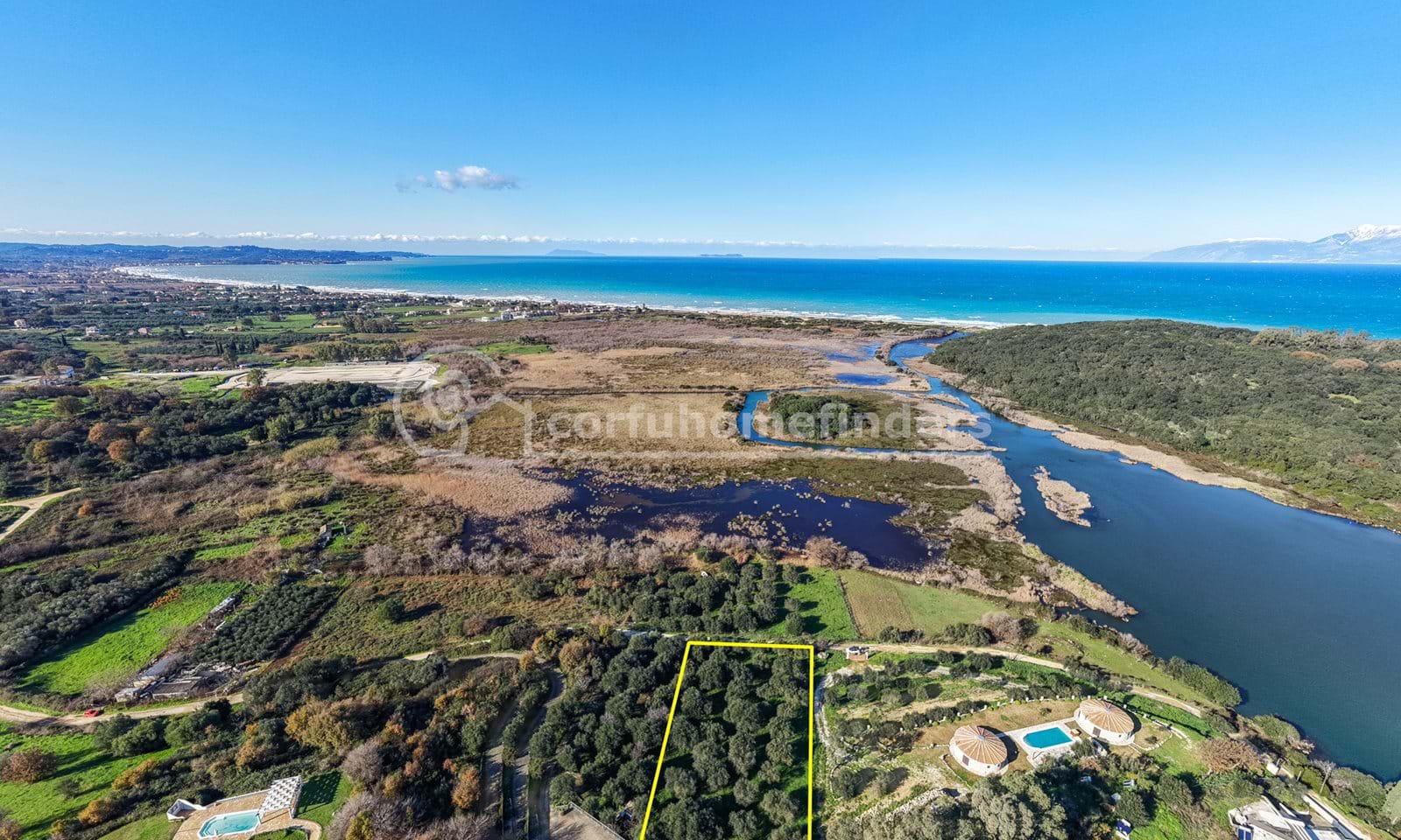 Listing photograph 1 of 5 of the land in Perithia, published by Corfu Home Finders.