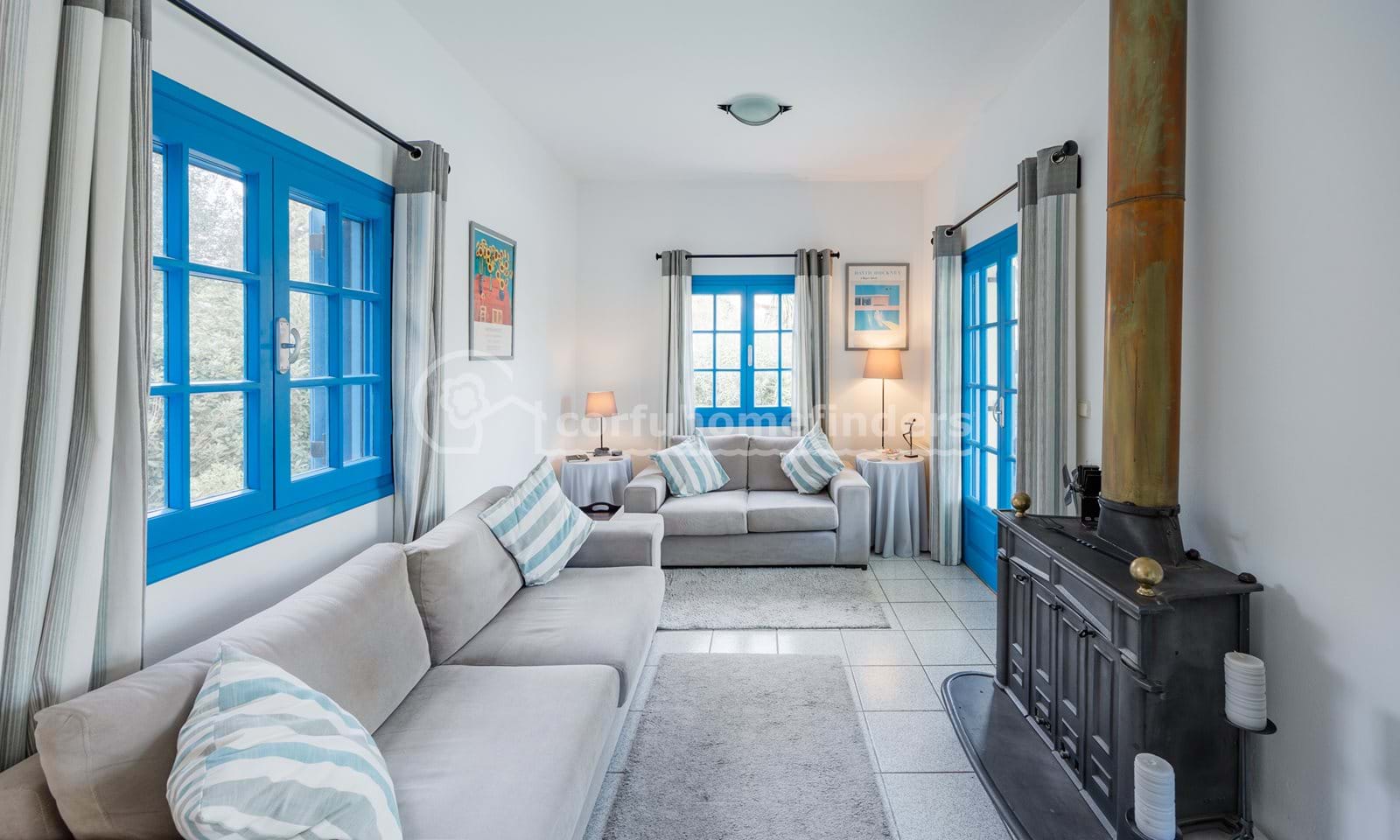 Listing photograph 10 of 23 of the house in Gouvia, published by Corfu Home Finders.