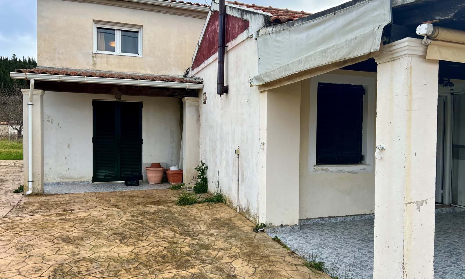 Listing photograph 15 of 16 of the house in Peroulades, published by Corfu Home Finders.