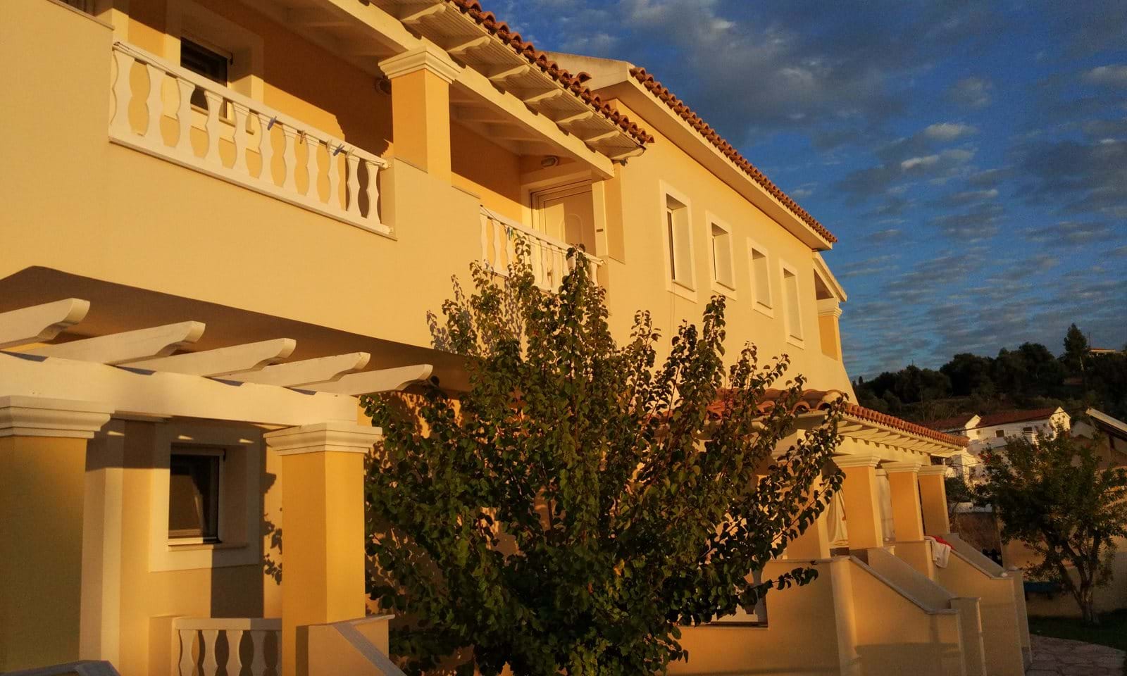 Listing photograph 11 of 18 of the house in Arilas, published by Corfu Home Finders.