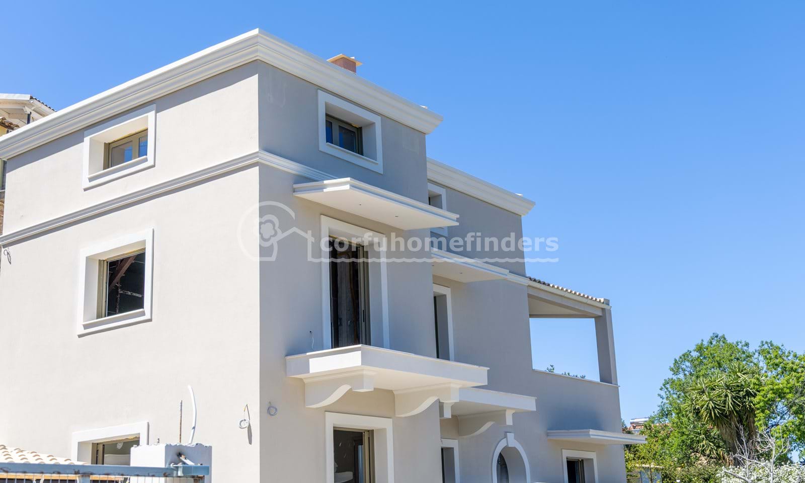 Listing photograph 2 of 19 of the house in Agii Deka, published by Corfu Home Finders.