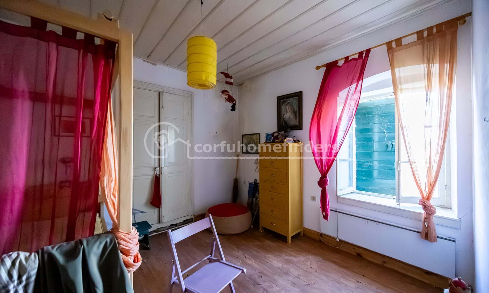 Listing photograph 12 of 30 of the house in Episkepsi, published by Corfu Home Finders.