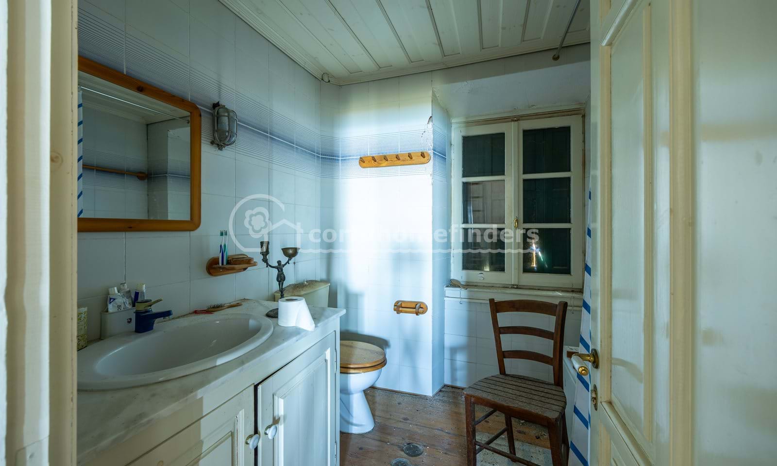 Listing photograph 27 of 30 of the house in Episkepsi, published by Corfu Home Finders.