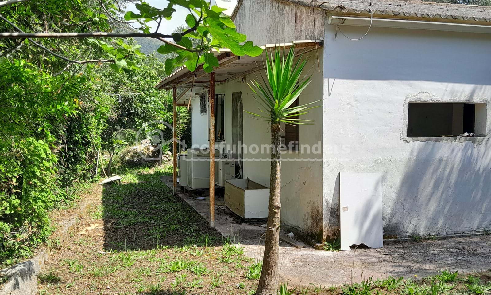 Listing photograph 12 of 12 of the house in Chalikounas, published by Corfu Home Finders.