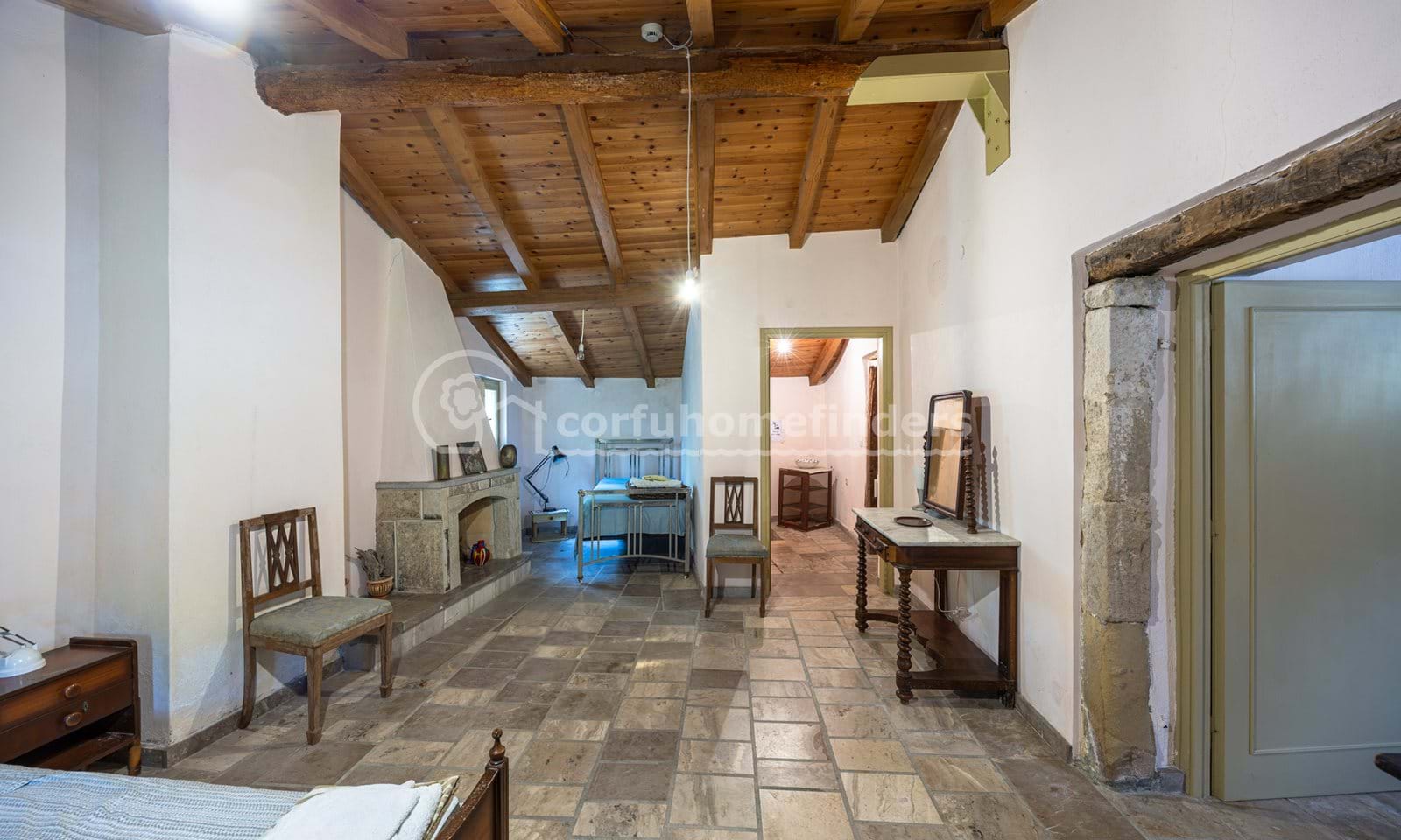 Listing photograph 8 of 20 of the house in Agios Mattheos, published by Corfu Home Finders.