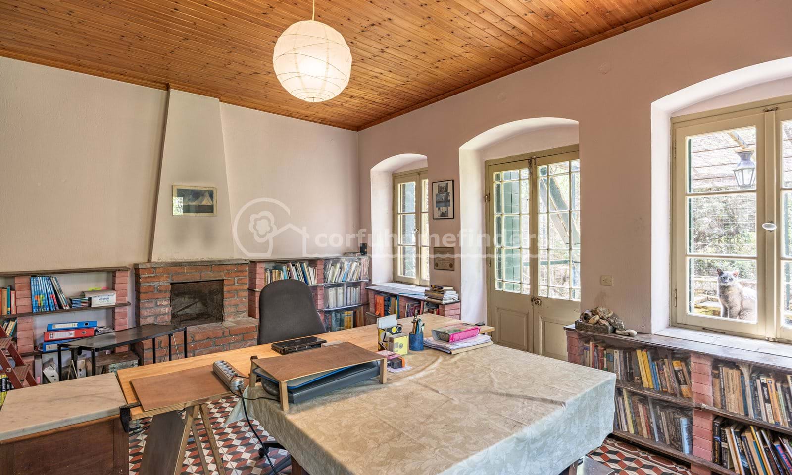 Listing photograph 16 of 20 of the house in Agios Mattheos, published by Corfu Home Finders.