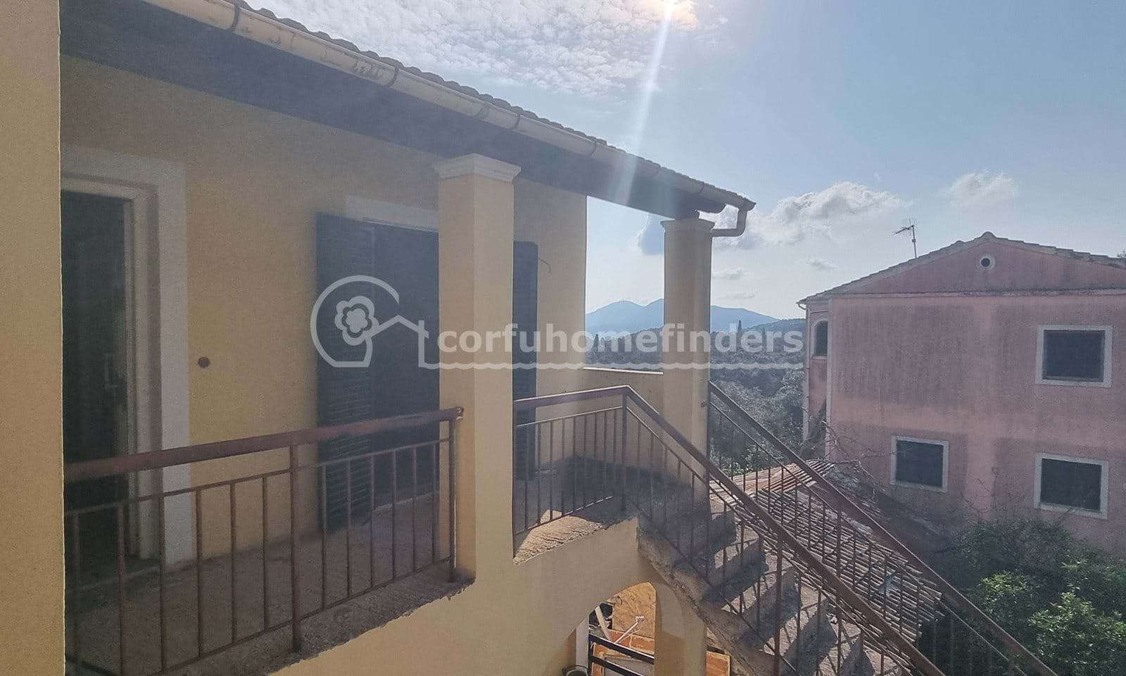 Listing photograph 17 of 23 of the house in Agios Mattheos, published by Corfu Home Finders.