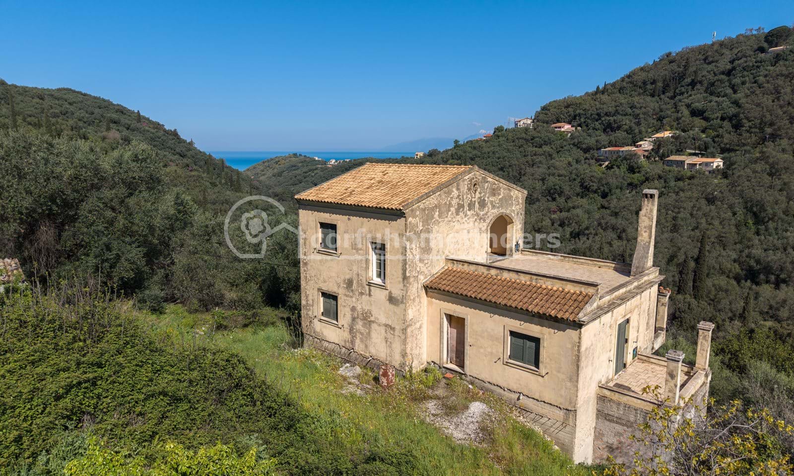 Listing photograph 1 of 13 of the house in Agios Martinos, published by Corfu Home Finders.