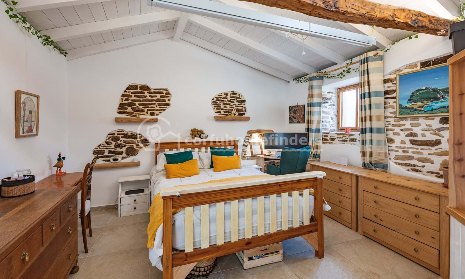 Listing photograph 21 of 23 of the house in Rachtades, published by Corfu Home Finders.