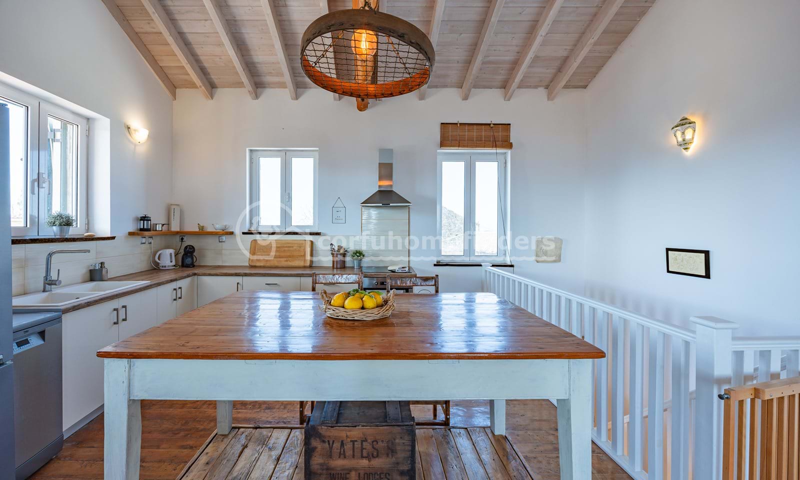 Listing photograph 11 of 23 of the house in Rachtades, published by Corfu Home Finders.