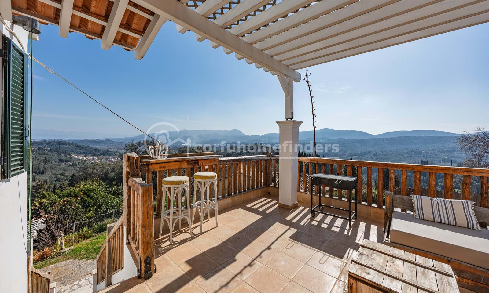 Listing photograph 13 of 23 of the house in Rachtades, published by Corfu Home Finders.