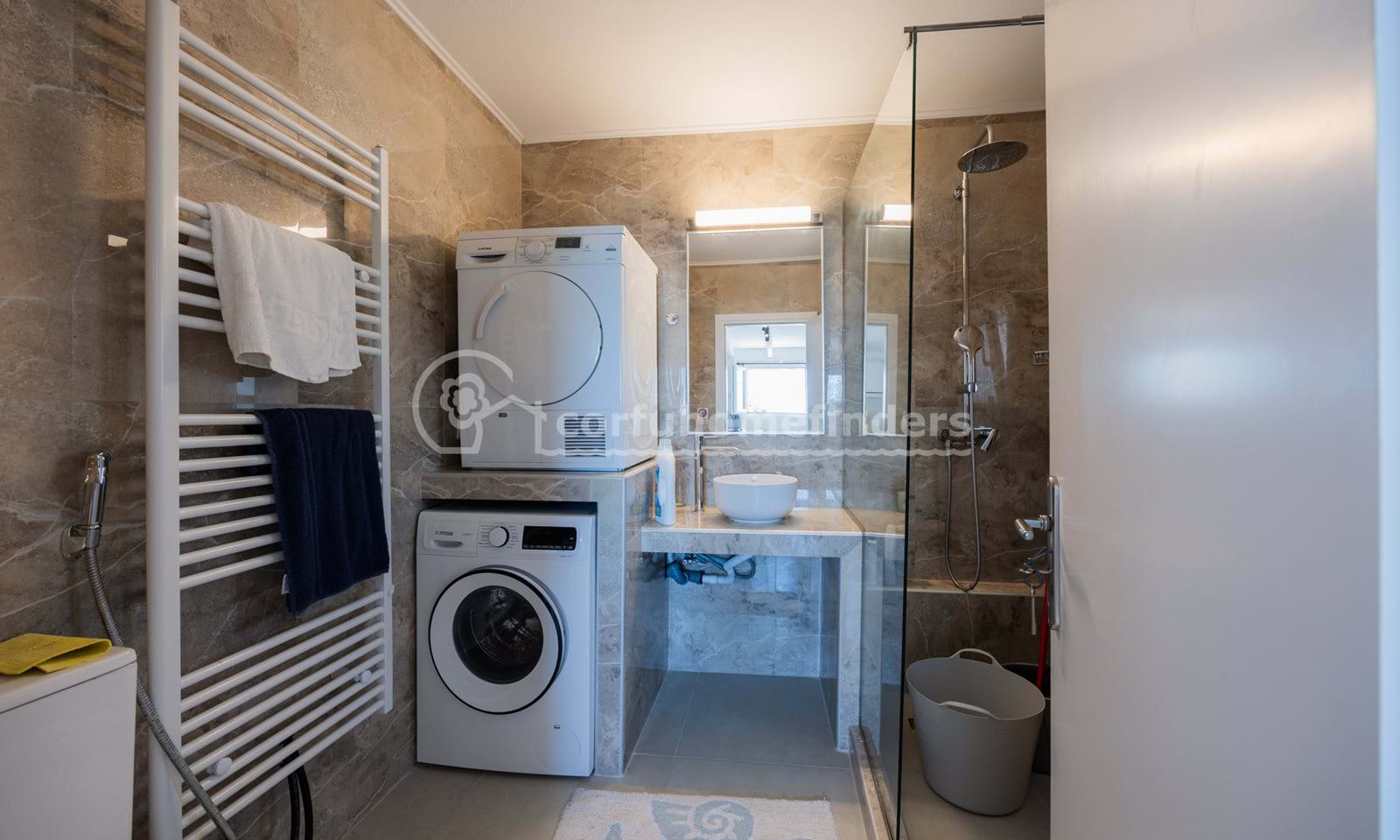 Listing photograph 16 of 24 of the house in Nissaki, published by Corfu Home Finders.