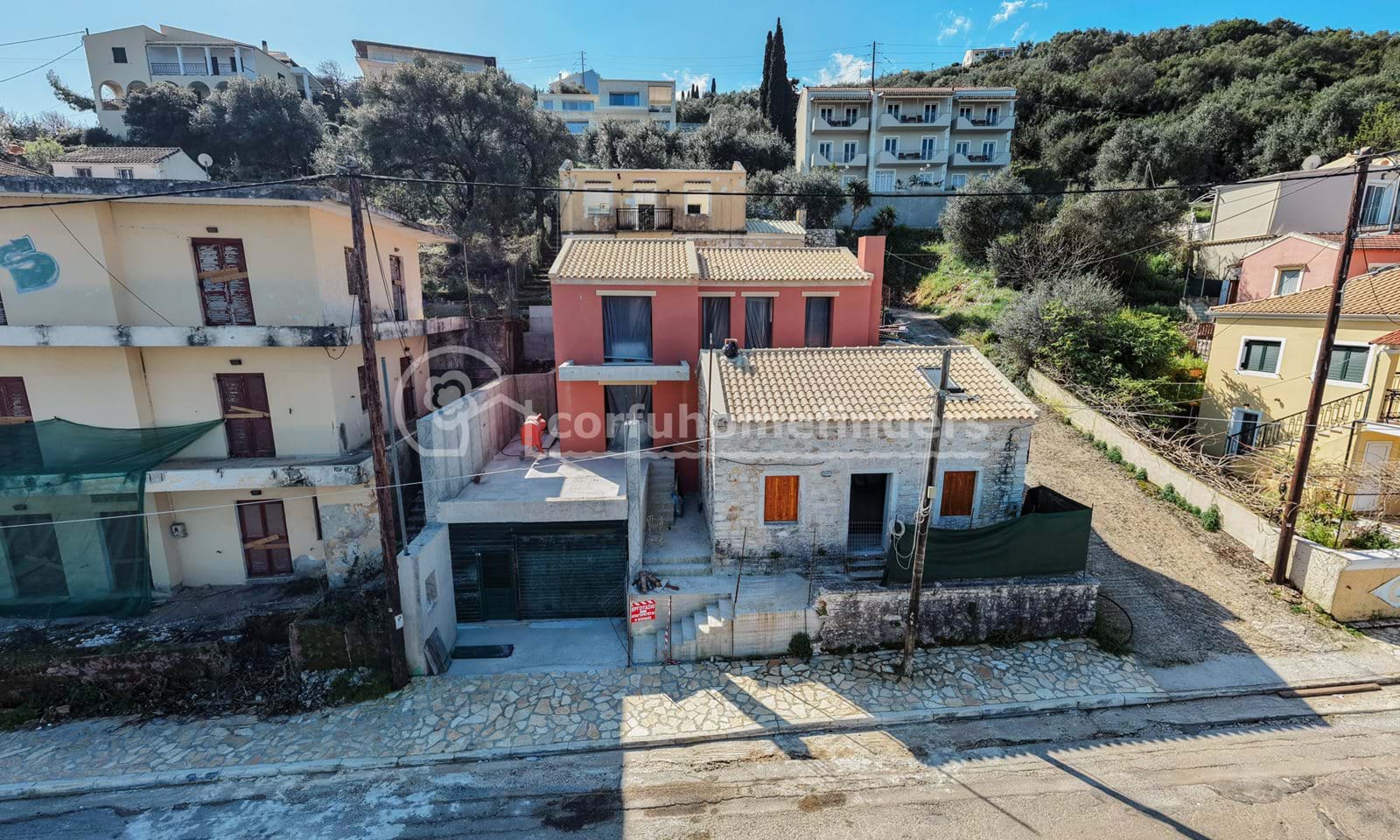 Listing photograph 2 of 5 of the house in Kassiopi, published by Corfu Home Finders.
