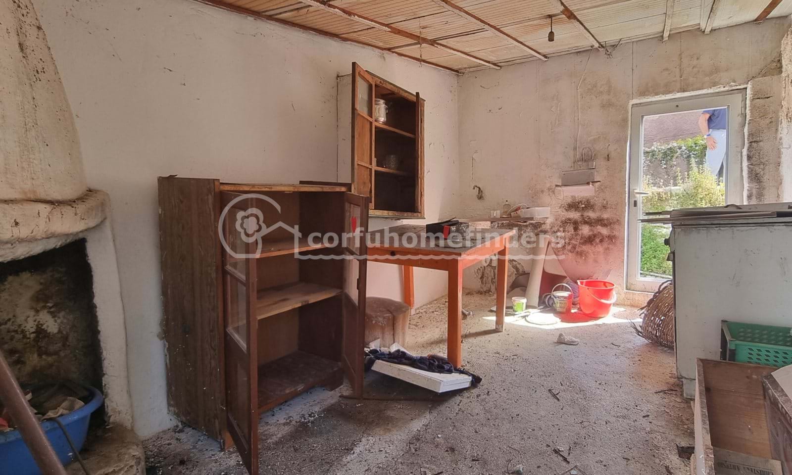 Listing photograph 11 of 13 of the house in Agios Nikolaos, published by Corfu Home Finders.