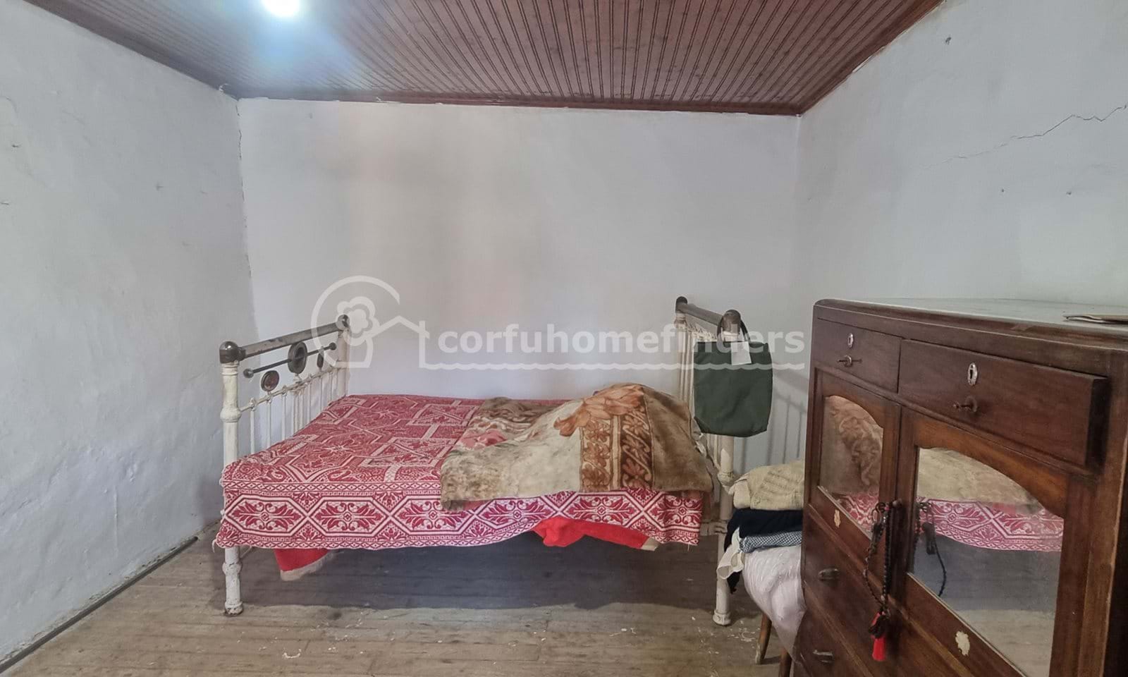 Listing photograph 4 of 13 of the house in Agios Nikolaos, published by Corfu Home Finders.