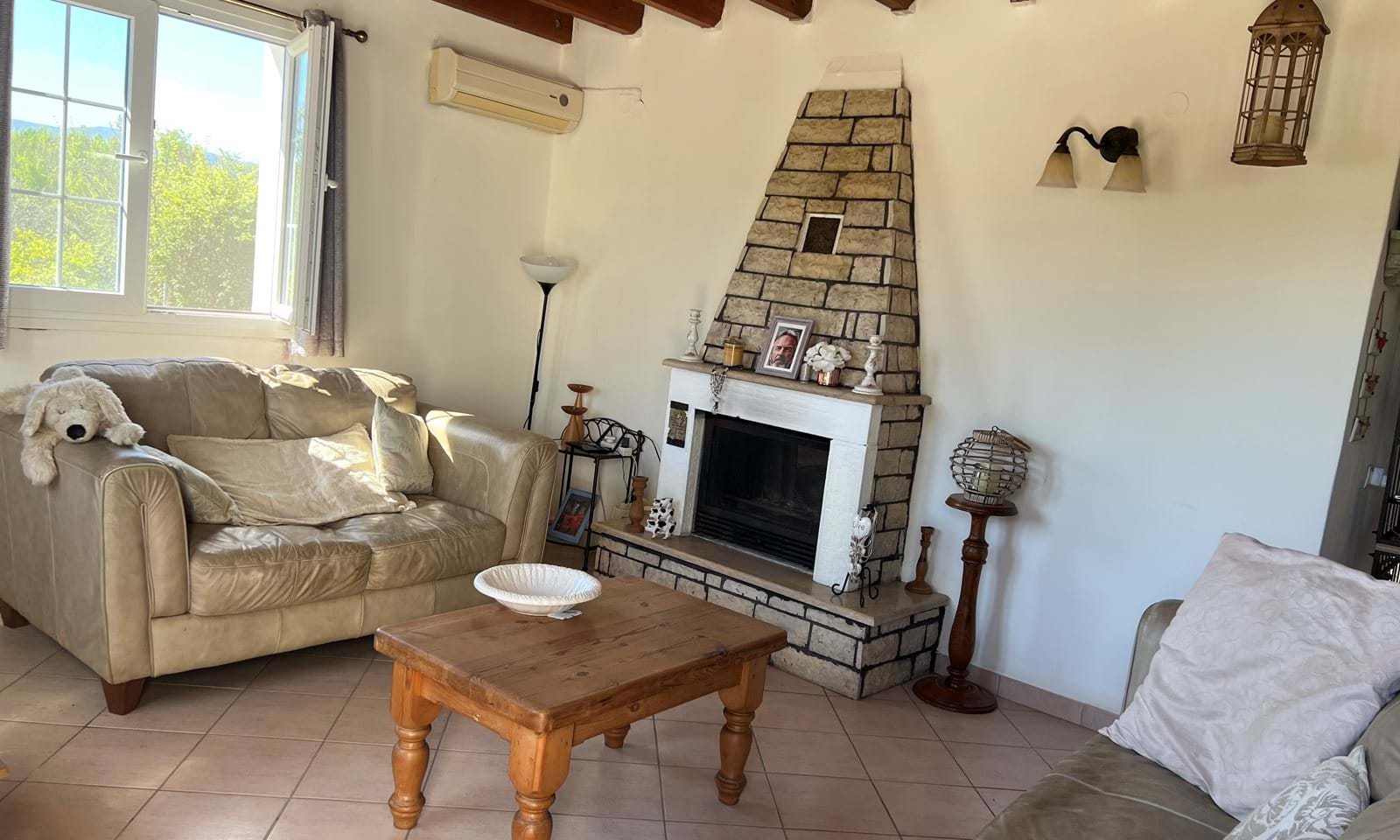 Listing photograph 3 of 14 of the house in Roda, published by Corfu Home Finders.