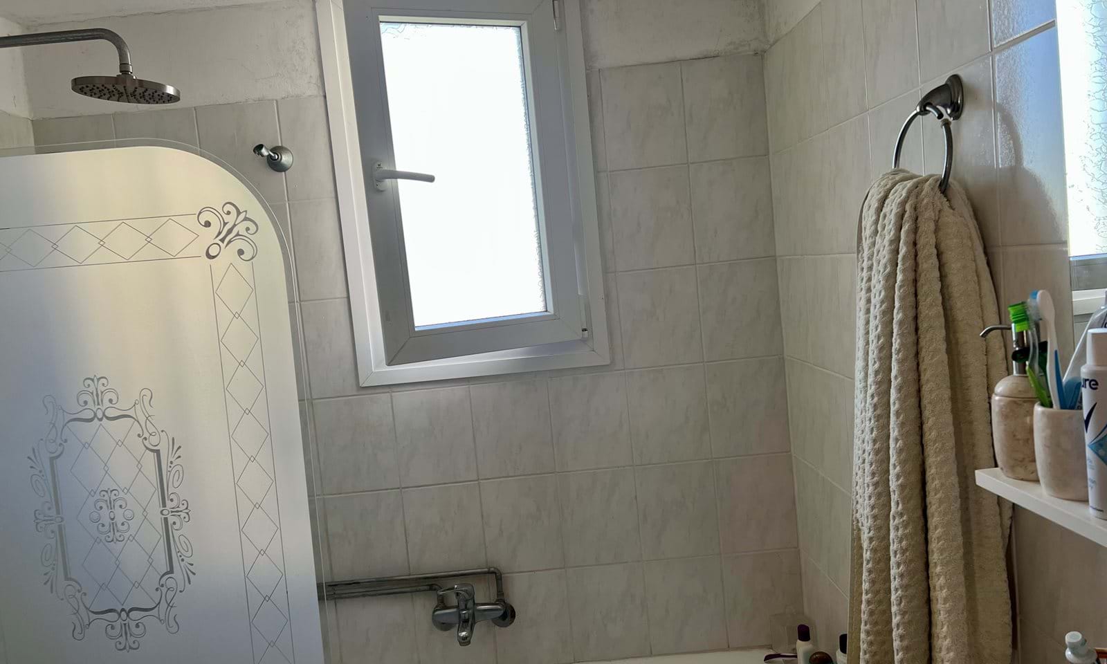 Listing photograph 8 of 14 of the house in Roda, published by Corfu Home Finders.