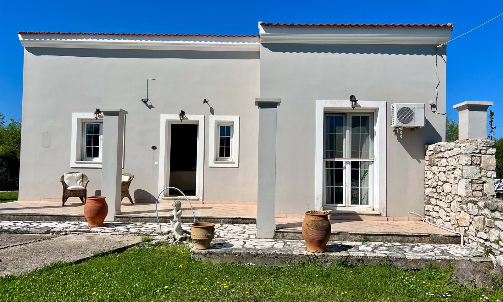 Listing photograph 2 of 14 of the house in Roda, published by Corfu Home Finders.