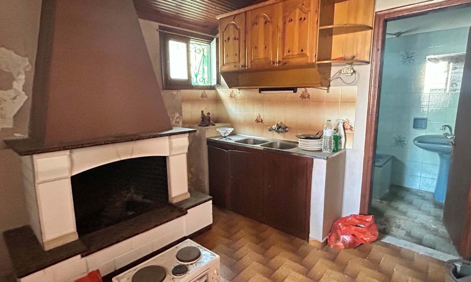 Listing photograph 8 of 15 of the house in Ano Korakiana, published by Corfu Home Finders.