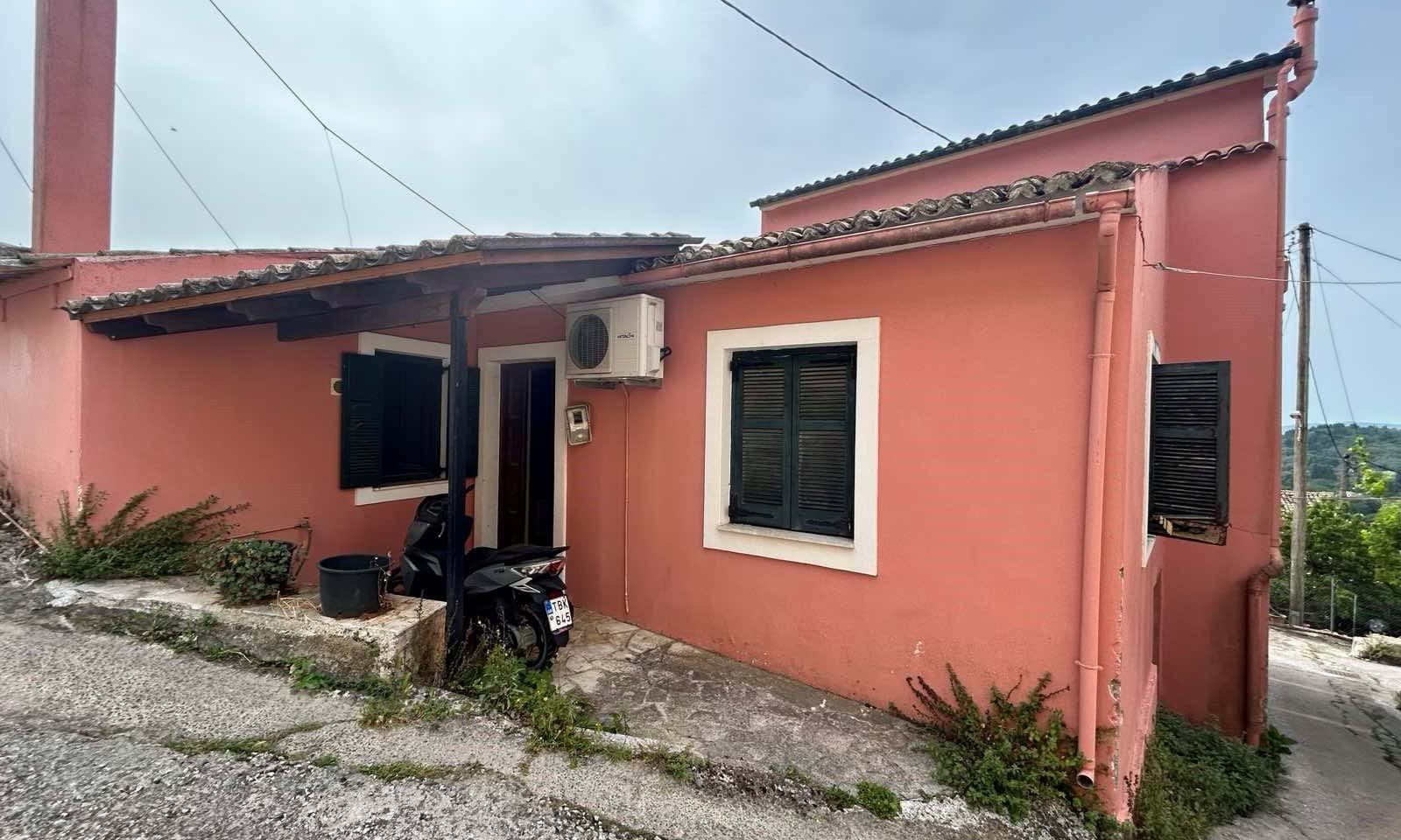 Listing photograph 1 of 15 of the house in Ano Korakiana, published by Corfu Home Finders.