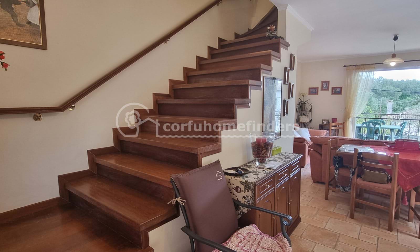 Listing photograph 2 of 13 of the house in Kouspades, published by Corfu Home Finders.