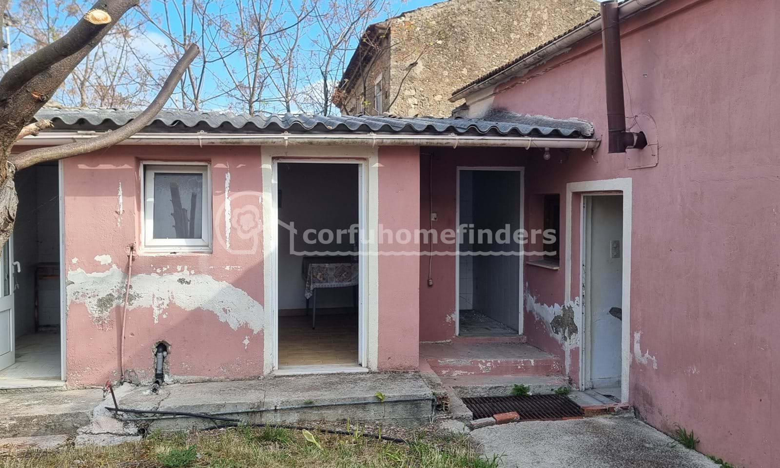 Listing photograph 13 of 13 of the house in Lefkimmi, published by Corfu Home Finders.