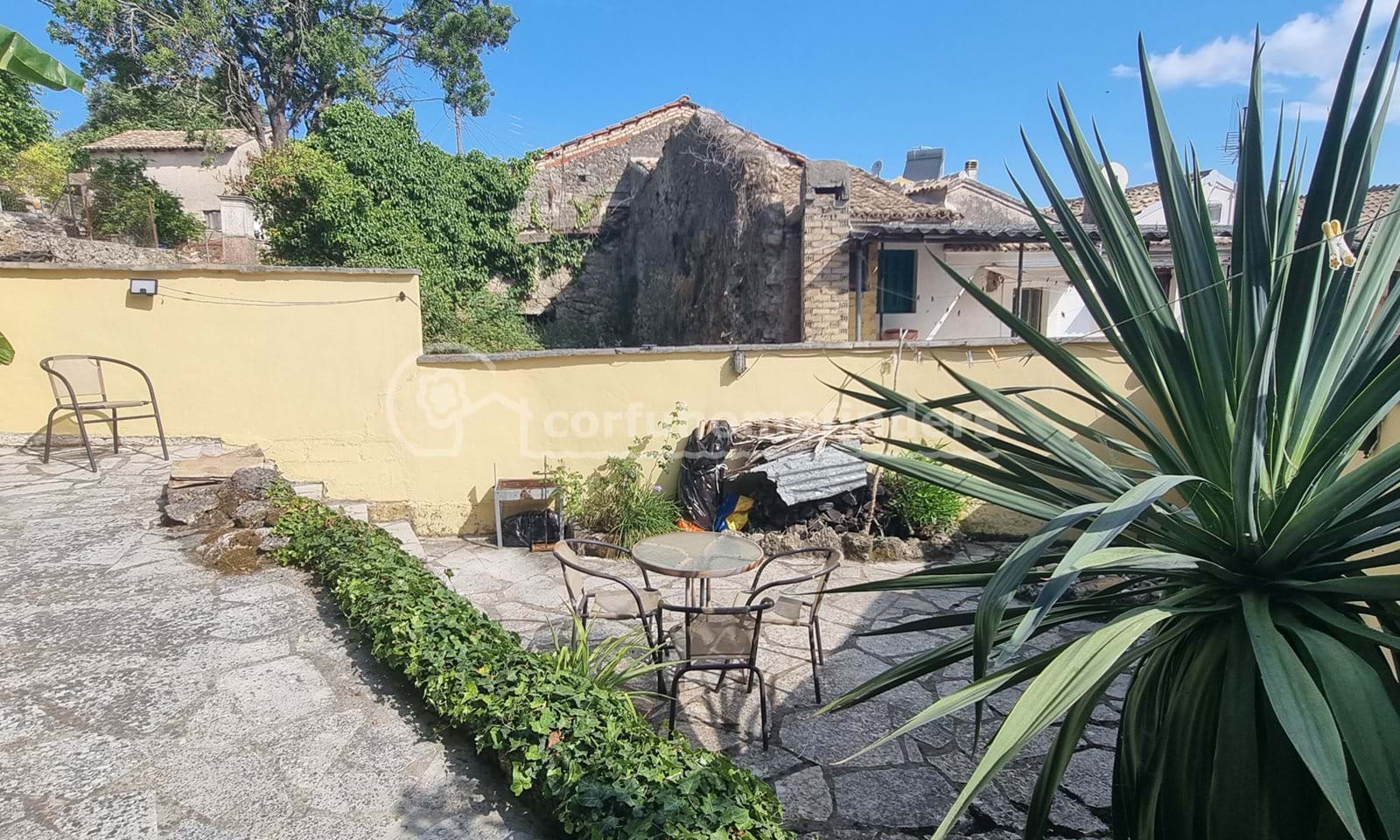 Listing photograph 14 of 15 of the house in Sinarades, published by Corfu Home Finders.