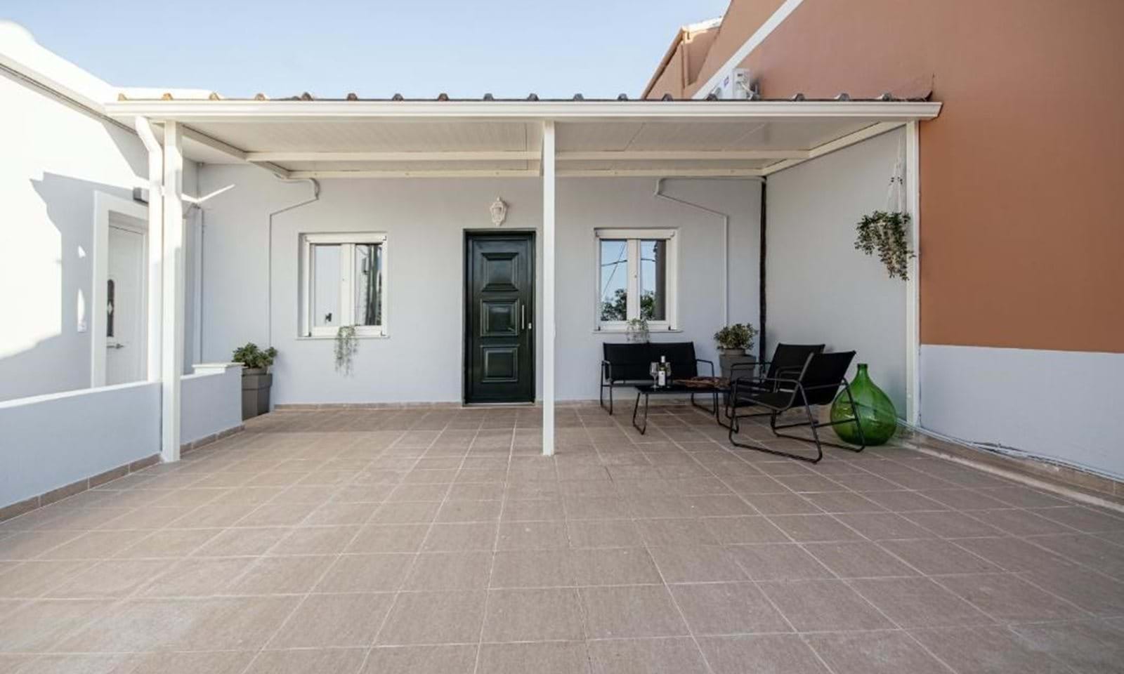 Listing photograph 1 of 8 of the apartment in Acharavi, published by Corfu Home Finders.